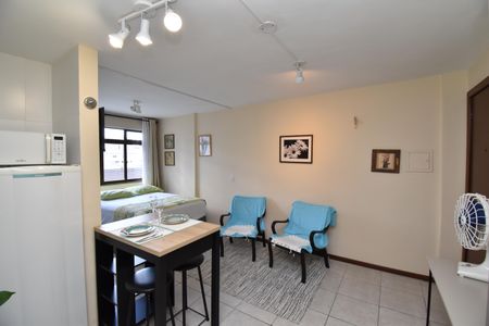 Studio de kitnet/studio para alugar com 1 quarto, 21m² em Centro, Curitiba