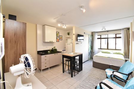 Studio de kitnet/studio para alugar com 1 quarto, 21m² em Centro, Curitiba