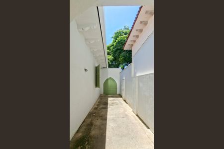Casa à venda com 165m², 2 quartos e 1 vagaÁrea de Serviço