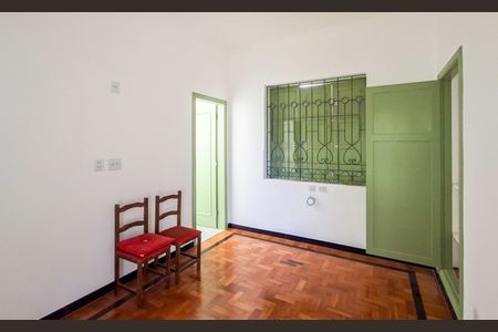 Quarto de casa à venda com 2 quartos, 165m² em Centro, Belo Horizonte