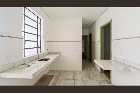 Casa à venda com 165m², 2 quartos e 1 vagaCozinha