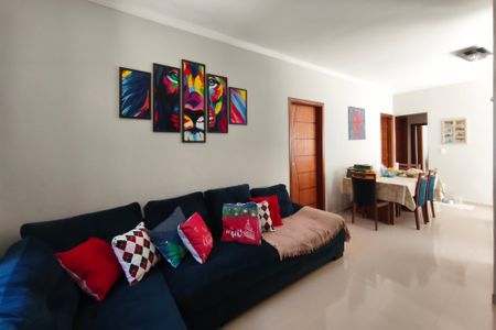 Sala de Estar de casa para alugar com 3 quartos, 319m² em Parque Santa Bárbara, Campinas