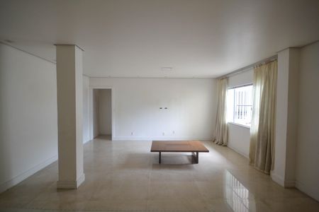  Sala de Estar  de casa para alugar com 3 quartos, 240m² em Nova Cidade, Nilópolis