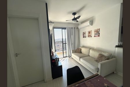 Sala de apartamento para alugar com 2 quartos, 50m² em Piedade, Rio de Janeiro
