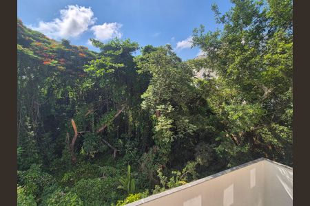 Apartamento à venda com 93m², 2 quartos e 1 vaga Apartamento à venda com 93m², 2 quartos e 1 vagaVista