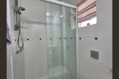 Apartamento à venda com 93m², 2 quartos e 1 vaga Apartamento à venda com 93m², 2 quartos e 1 vagaBanheiro