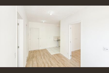 Sala de apartamento para alugar com 2 quartos, 45m² em Cidade Ariston Estela Azevedo, Carapicuíba