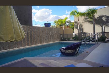 Studio à venda com 26m², 1 quarto e 1 vaga Studio à venda com 26m², 1 quarto e 1 vagaÁrea comum - Piscina