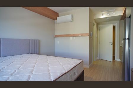 Studio à venda com 26m², 1 quarto e 1 vaga Studio à venda com 26m², 1 quarto e 1 vagaStudio