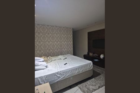 Casa à venda com 4 quartos, 280m² em Vila Carrão, São Paulo