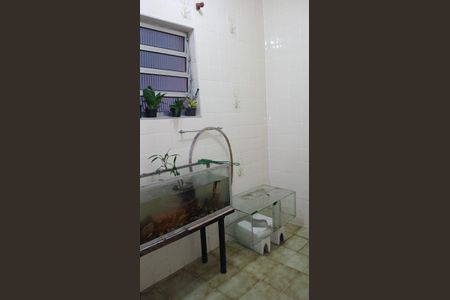 Casa à venda com 180m², 3 quartos e 1 vagaBanheiro