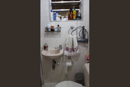 Casa à venda com 180m², 3 quartos e 1 vagaBanheiro