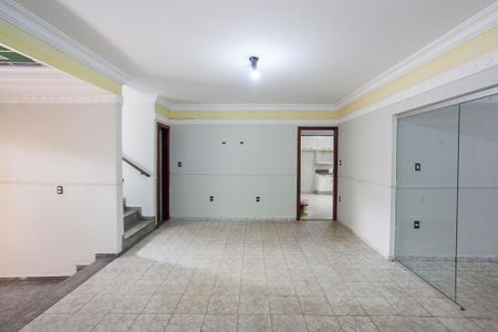 Casa para alugar com 329m², 3 quartos e 4 vagasSala 1