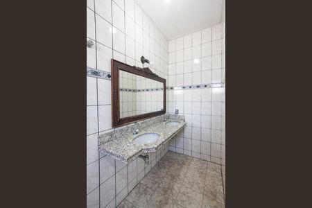 Casa para alugar com 329m², 3 quartos e 4 vagasBanheiro da Suite 2