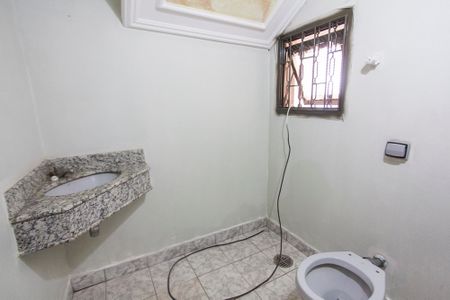 Casa para alugar com 329m², 3 quartos e 4 vagasLavabo