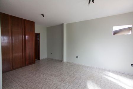 Casa para alugar com 329m², 3 quartos e 4 vagasSuite 2