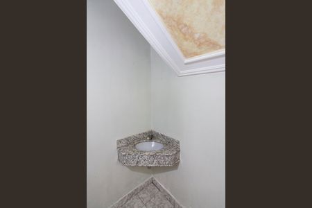 Casa para alugar com 329m², 3 quartos e 4 vagasLavabo