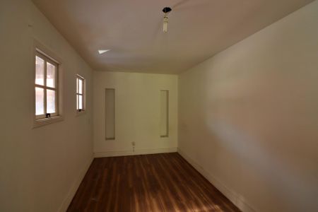 Casa de condomínio à venda com 240m², 3 quartos e 4 vagasSala 2