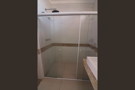 Casa de condomínio à venda com 240m², 3 quartos e 4 vagasSuíte 2 Banheiro 