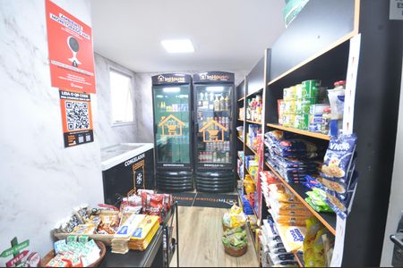 Apartamento para alugar com 54m², 2 quartos e 1 vagaMini Market