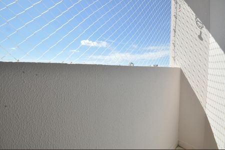 Sacada da Sala de apartamento para alugar com 2 quartos, 54m² em Vila Mazzei, São Paulo