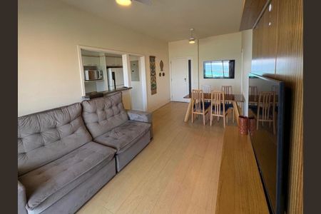 Sala de apartamento para alugar com 1 quarto, 67m² em Barra da Tijuca, Rio de Janeiro