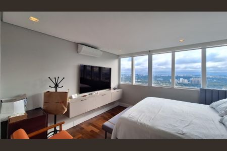 Apartamento à venda com 461m², 4 quartos e 4 vagasSuíte 3