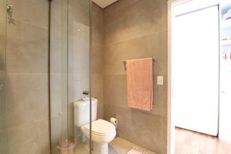 Apartamento à venda com 461m², 4 quartos e 4 vagasBanheiro da Suíte 1