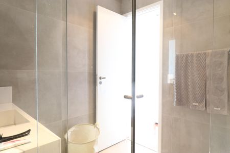 Apartamento à venda com 461m², 4 quartos e 4 vagasBanheiro da Suíte 2