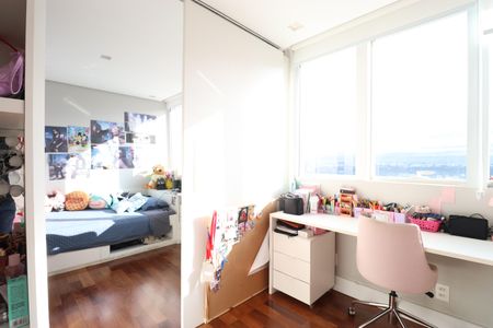 Apartamento à venda com 461m², 4 quartos e 4 vagasSuíte 1