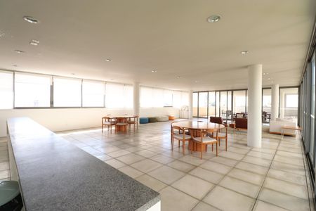 Apartamento à venda com 461m², 4 quartos e 4 vagasÁrea comum - Salão de festas