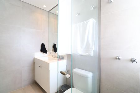 Apartamento à venda com 461m², 4 quartos e 4 vagasBanheiro da Suíte 4