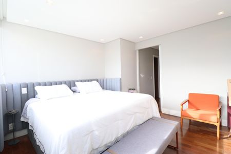 Apartamento à venda com 461m², 4 quartos e 4 vagasSuíte 3