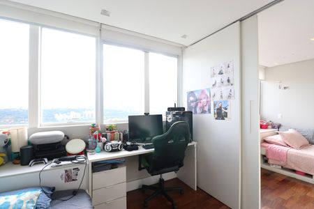 Apartamento à venda com 461m², 4 quartos e 4 vagasSuíte 2