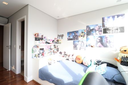 Apartamento à venda com 461m², 4 quartos e 4 vagasSuíte 2