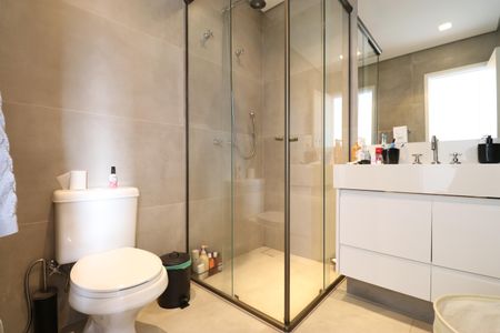 Apartamento à venda com 461m², 4 quartos e 4 vagasBanheiro da Suíte 2