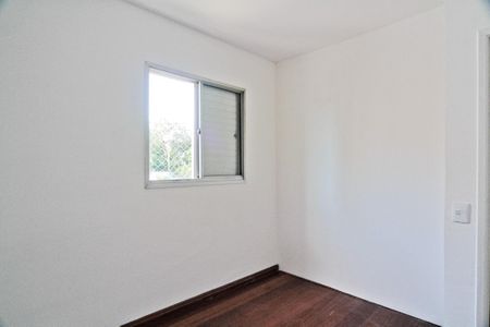 Apartamento à venda com 69m², 3 quartos e 2 vagasQuarto 2