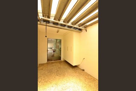 Casa de condomínio para alugar com 240m², 3 quartos e 4 vagasÁrea de Serviço