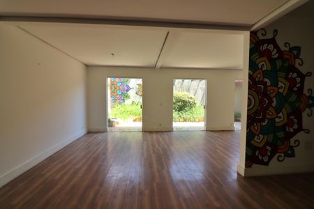 Sala  de casa de condomínio para alugar com 3 quartos, 240m² em Jardim Lauro Gomes, São Bernardo do Campo