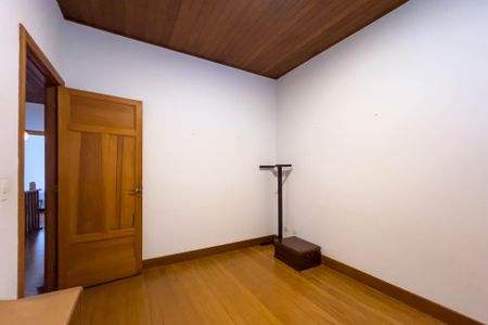 Casa para alugar com 200m², 3 quartos e 2 vagas Casa para alugar com 200m², 3 quartos e 2 vagasQuarto 3