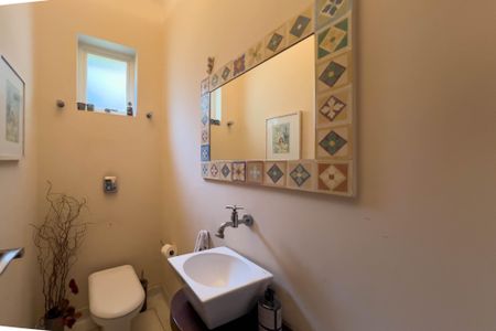 Casa para alugar com 200m², 3 quartos e 2 vagas Casa para alugar com 200m², 3 quartos e 2 vagasLavabo