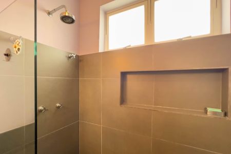 Casa para alugar com 200m², 3 quartos e 2 vagas Casa para alugar com 200m², 3 quartos e 2 vagasBanheiro