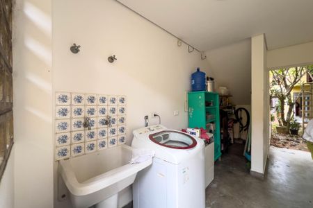 Casa para alugar com 200m², 3 quartos e 2 vagas Casa para alugar com 200m², 3 quartos e 2 vagasÁrea de serviço