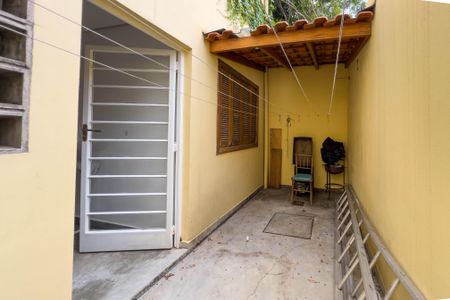 Casa para alugar com 200m², 3 quartos e 2 vagas Casa para alugar com 200m², 3 quartos e 2 vagasÁrea de serviço