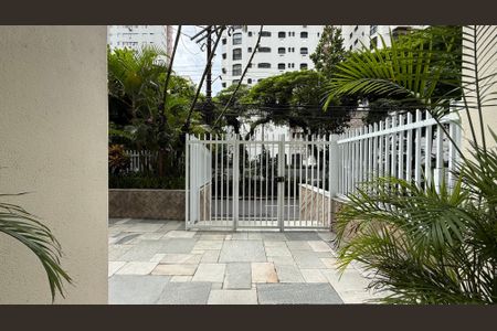 Apartamento para alugar com 98m², 3 quartos e 1 vagaFachada