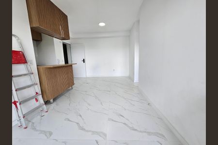 Apartamento para alugar com 66m², 2 quartos e 1 vagaSala