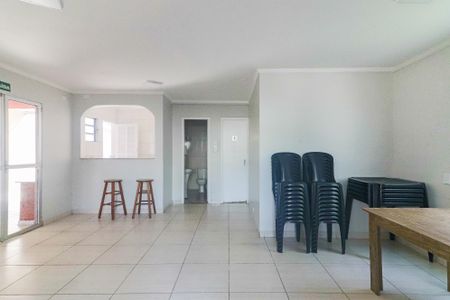 Apartamento à venda com 62m², 2 quartos e 1 vaga Apartamento à venda com 62m², 2 quartos e 1 vagaÁrea comum - Salão de festas