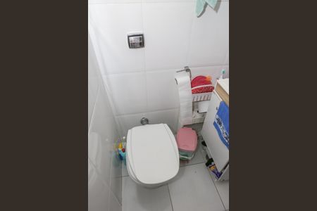 Casa à venda com 120m², 4 quartos e 2 vagasCasa 2 - Banheiro