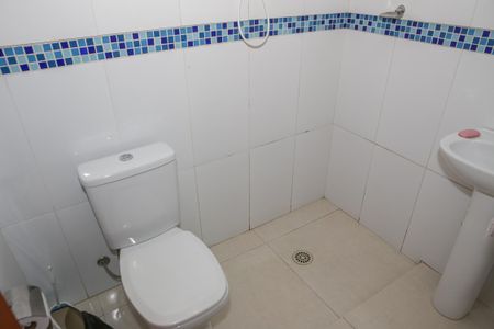 Casa à venda com 120m², 4 quartos e 2 vagasBanheiro Social