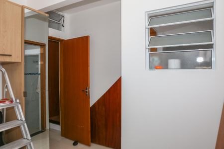 Casa à venda com 120m², 4 quartos e 2 vagasSuíte